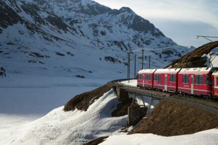 Quelle est la route du train Bernina et quels sont les points clés à voir ?