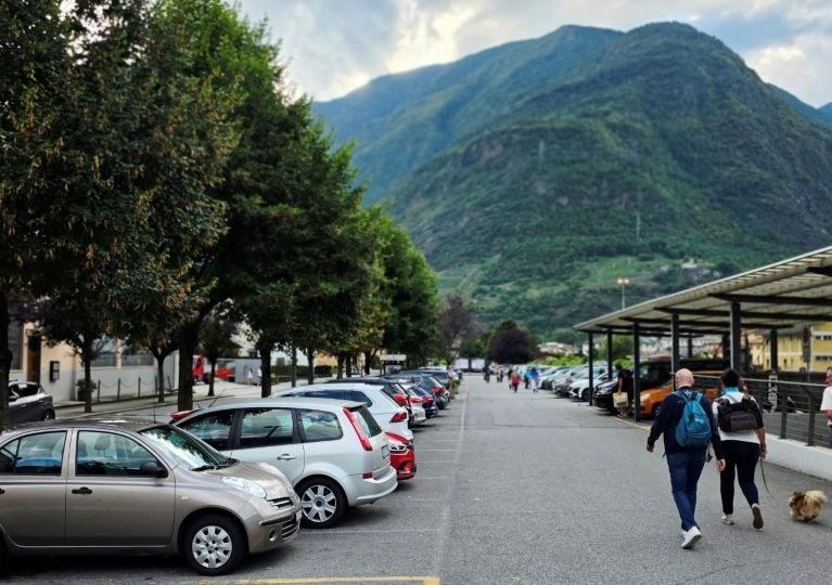 Où se garer à Tirano pour prendre le train Bernina ?